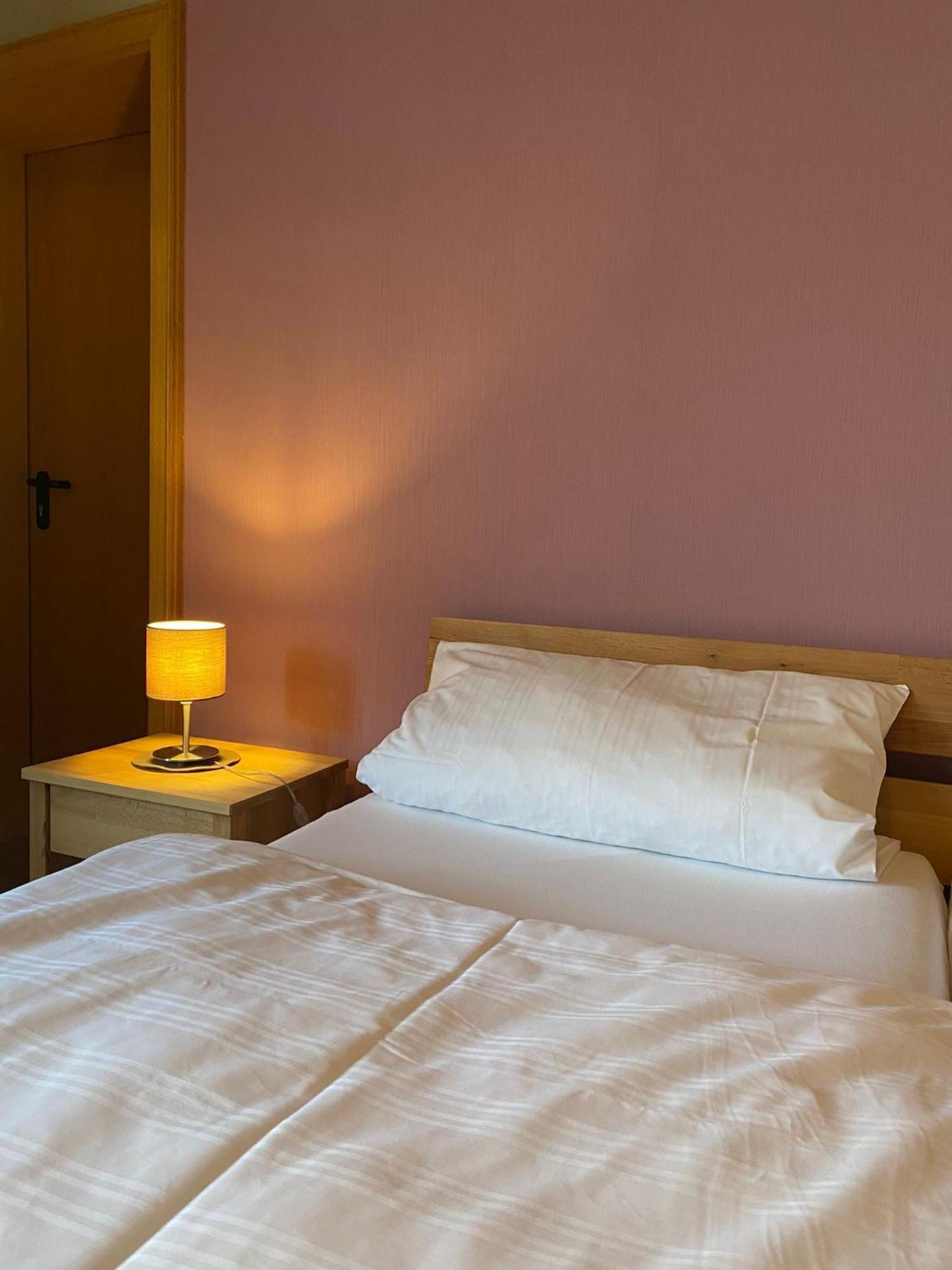Weingut und Gästehaus Holger Alt Monzingen Zimmer foto